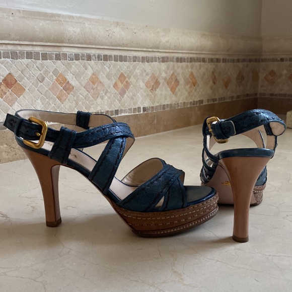 Prada platform navy sandals size 38 - Picture 2 of 4